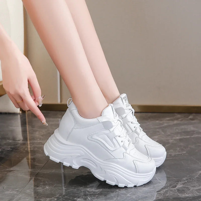 White Platform Shoe Women Sneakers 2024 The New Lace-Up Thick Bottom Vulcanize Shoes Woman Breathable Sports Shoes Ladies